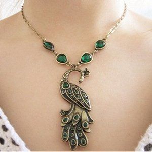 New Super Cute Peacock Necklace for Animal Lovers